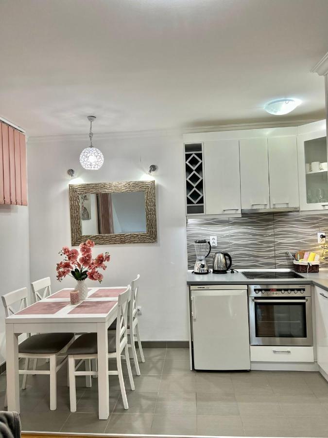 Prestige Apartment 3 Novi Sad Luaran gambar